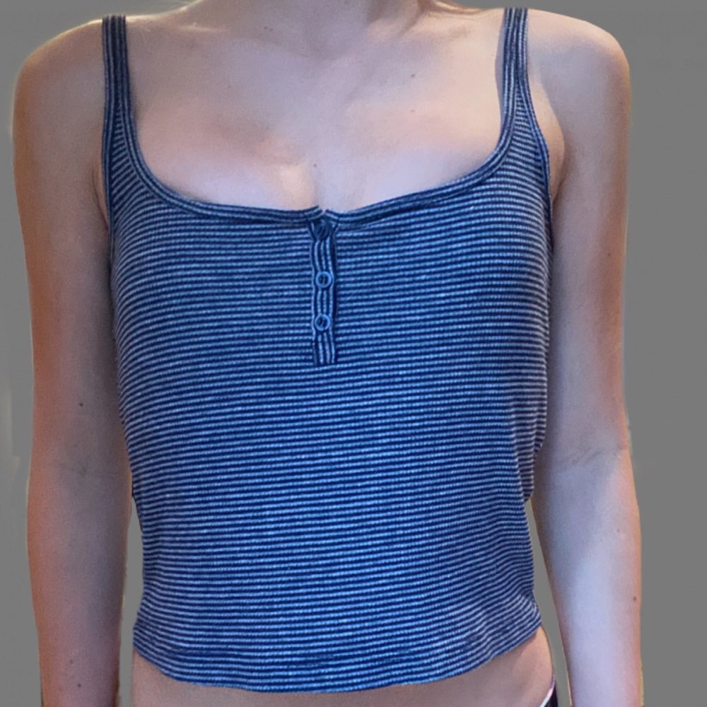 Cute vintage Brandy Melville stripped tank top.